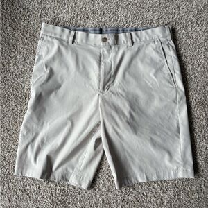 Walter Hagen Men's Tan Flat Front Golf Shorts